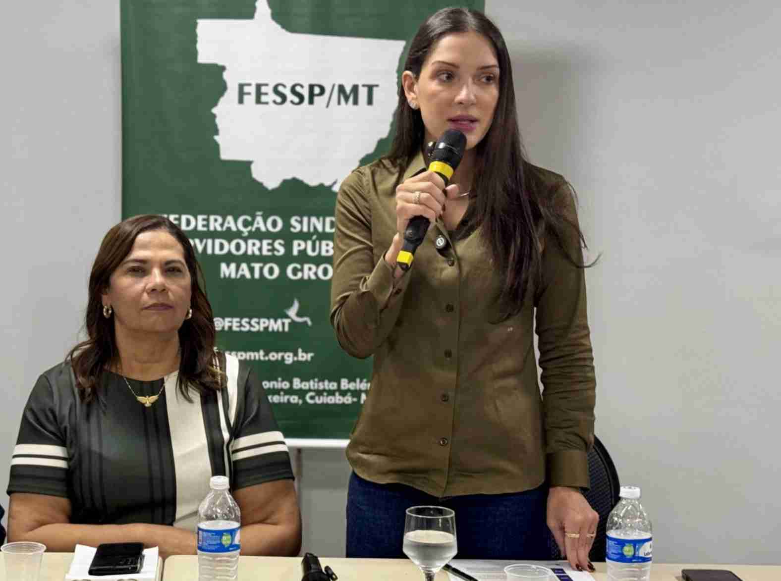 Com histórico de luta, Janaina Riva reafirma coerência na defesa dos servidores em encontro com pré-candidatos ao senado
