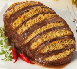 Deliciosa receita para a última refeição do ano: coxão mole campestre recheado com farofa e calda de maçã