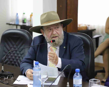 Barbudo critica suspensão do financiamento rural: 'Governo não gosta do Agro'